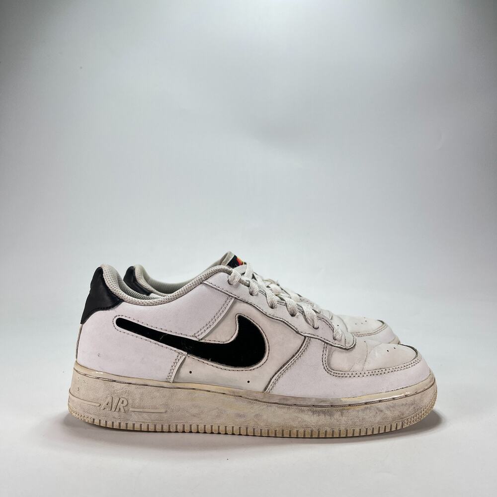 Nike Air Force 1 LV8 3 White Black Lace Up Sneakers AR7446-100 Youth Size 7Y